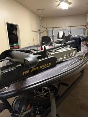 Slide: The Image of Skeeter ZX190 2018 - 3