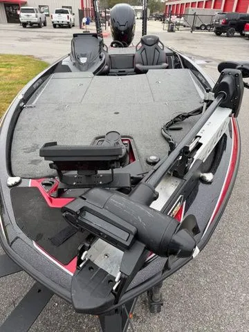 Slide: The Image of Skeeter ZXR21 2025 - 3