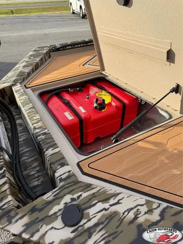 Slide: The Image of Avid 18 Commander 2026 - 6