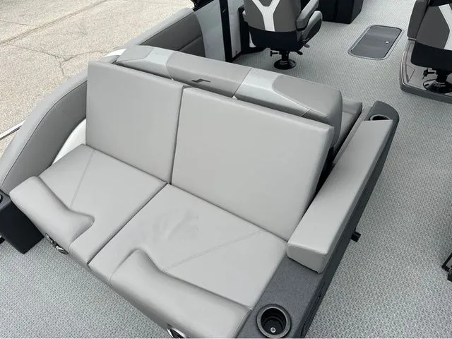 Slide: The Image of Evotti 523CS 2026 - 14