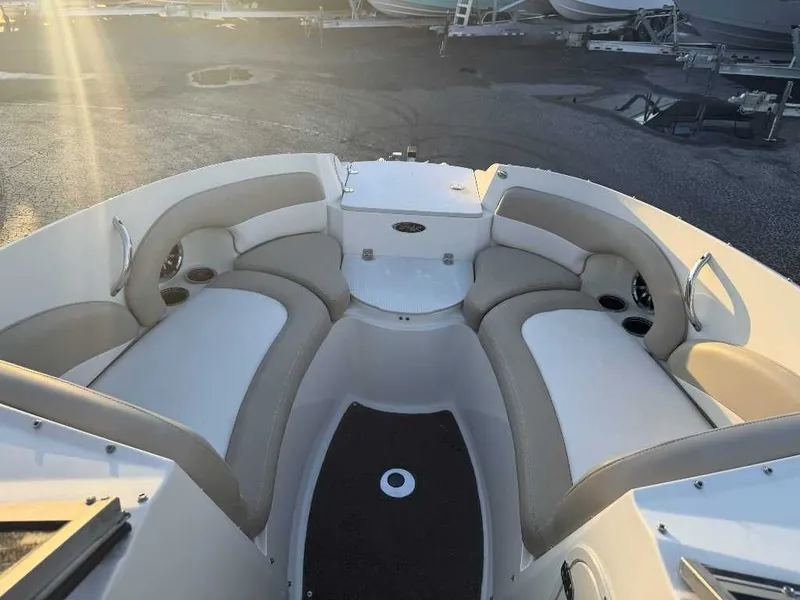 Slide: The Image of Stingray 214 LR 2014 - 6