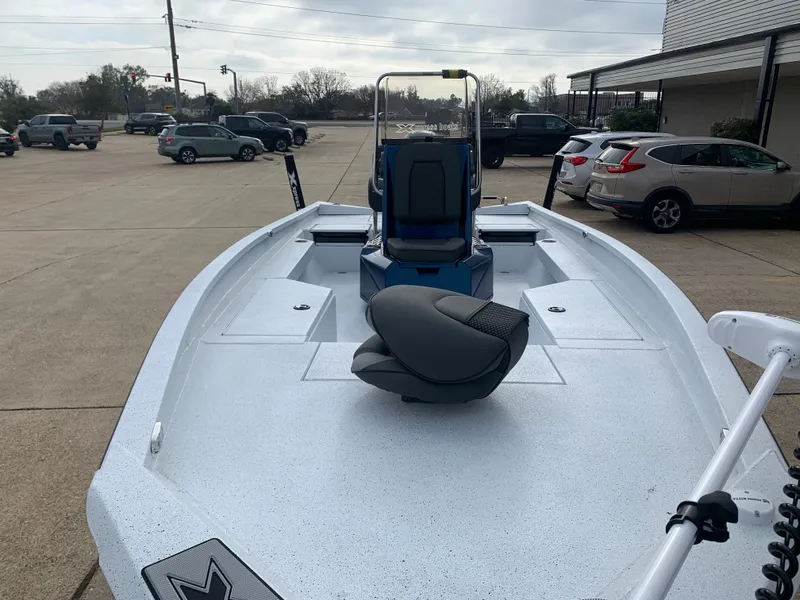 Slide: The Image of Xpress H22B HYPER-LIFT BAY 2026 - 2