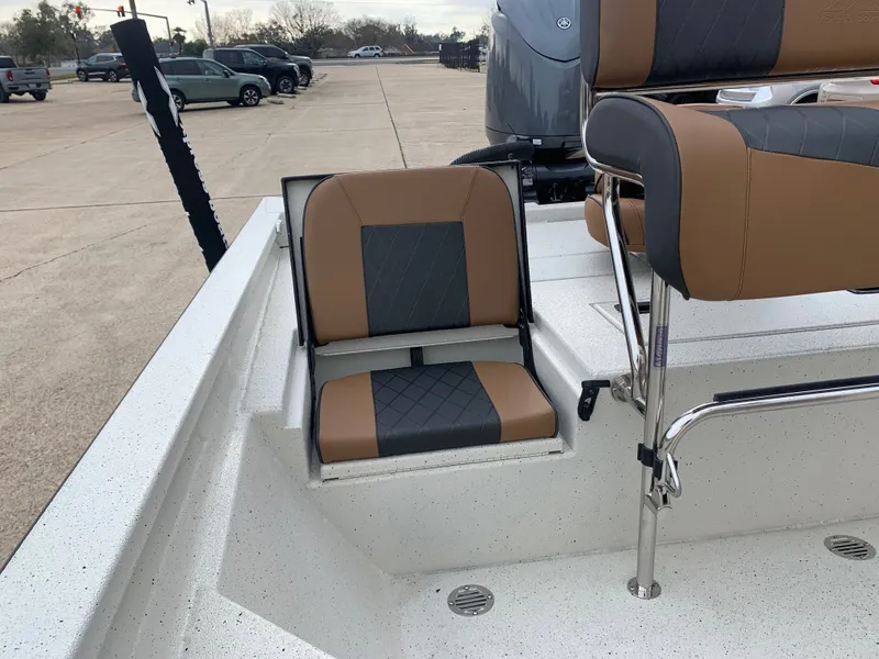 Slide: The Image of Xpress H22B HYPER-LIFT BAY 2026 - 5