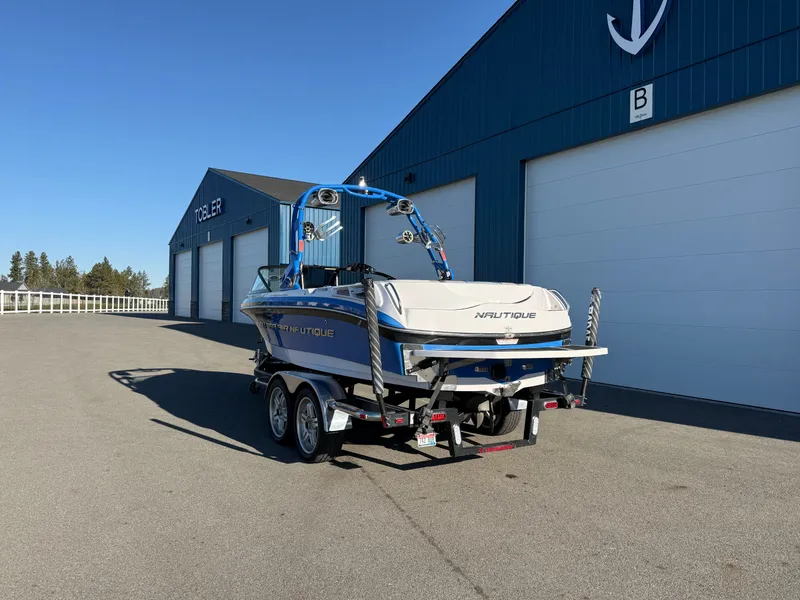 Slide: The Image of Nautique 210 TE 2012 - 7