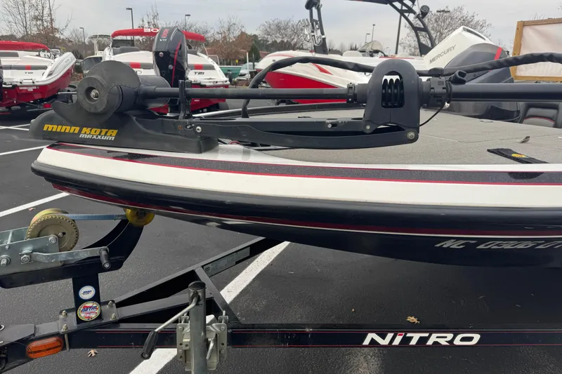 Slide: The Image of 2013 Nitro Z-6 boat with Minn Kota Maxxum trolling motor on trailer. - 5
