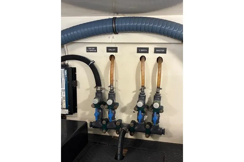 Slide: The Image of ACR EPIRB mounted on 2004 Silverton 48 Convertible yacht interior. - 24