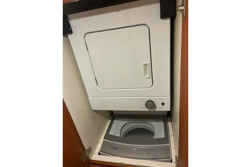 Slide: The Image of Engine room of 2004 Silverton 48 Convertible with Volvo Penta D12-715 engine. - 30