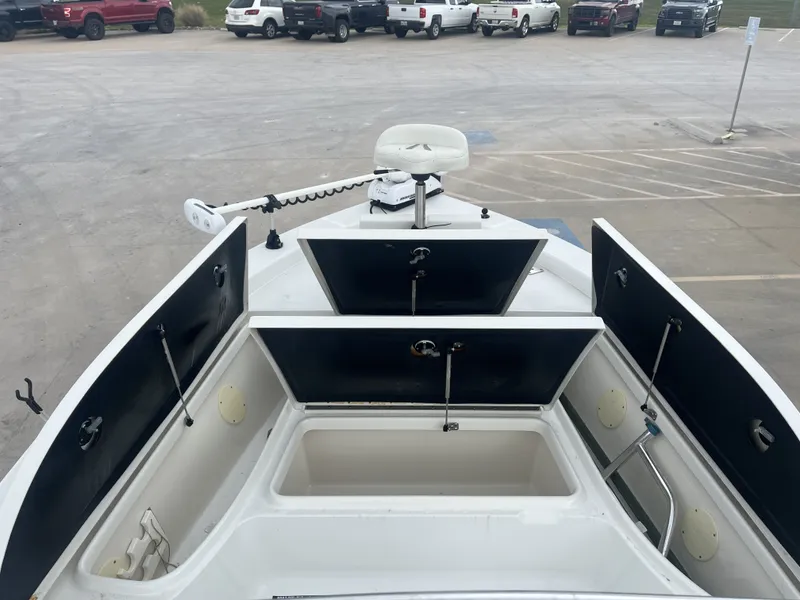 Slide: The Image of Ranger 2300 Bay 2005 - 12