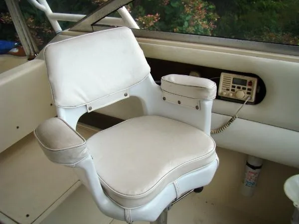 Slide: The Image of Phoenix Bass Boat 27 Fishbuster 1985 - 10