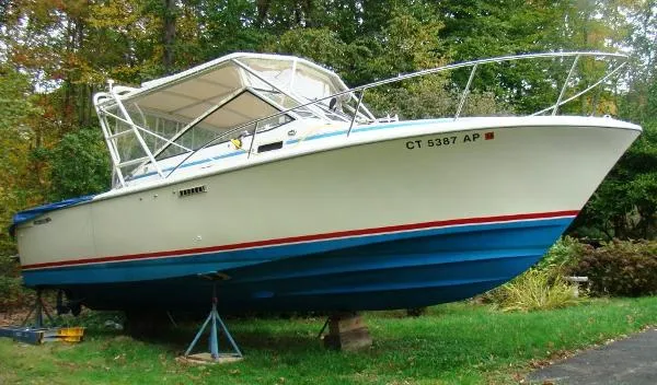 Slide: The Image of Phoenix Bass Boat 27 Fishbuster 1985 - 5