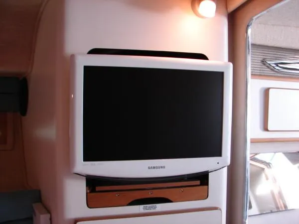 Slide: The Image of Sea Ray 370 Express Cruiser 1993 - 2