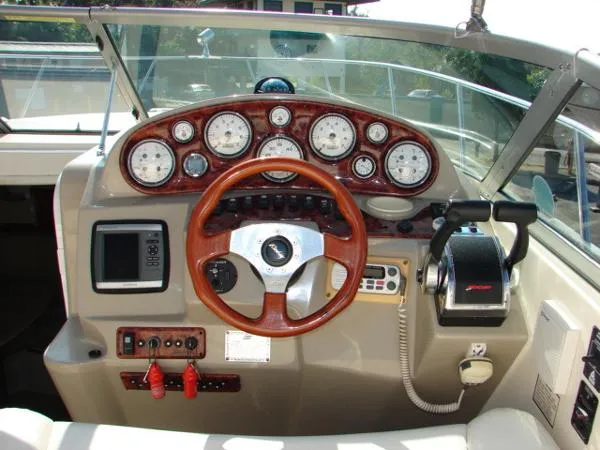 Slide: The Image of Rinker Fiesta Vee 310 Express Cruiser 2003 - 11
