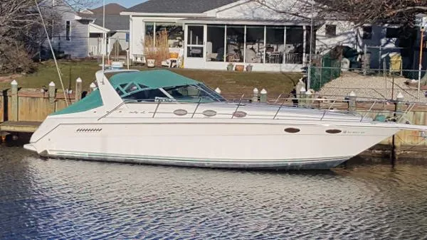 Slide: The Image of Sea Ray Express Cruiser 1995 - 0