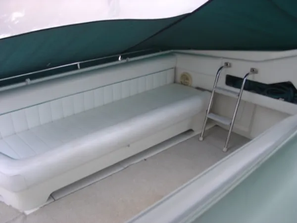 Slide: The Image of Sea Ray Express Cruiser 1995 - 11