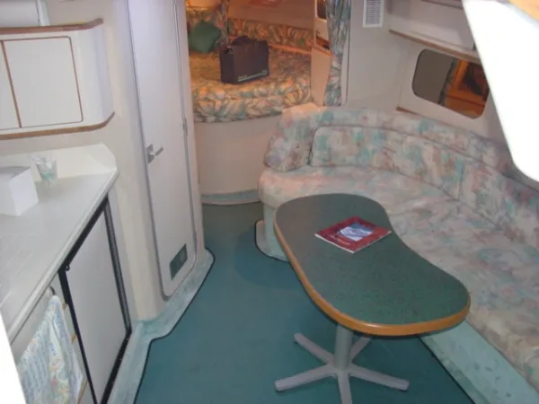 Slide: The Image of Sea Ray Express Cruiser 1995 - 2