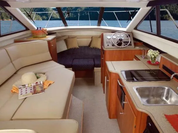 Slide: The Image of Bayliner Discovery 288 2008 - 1