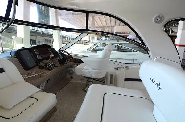 Slide: The Image of Sea Ray Sundancer 2004 - 3