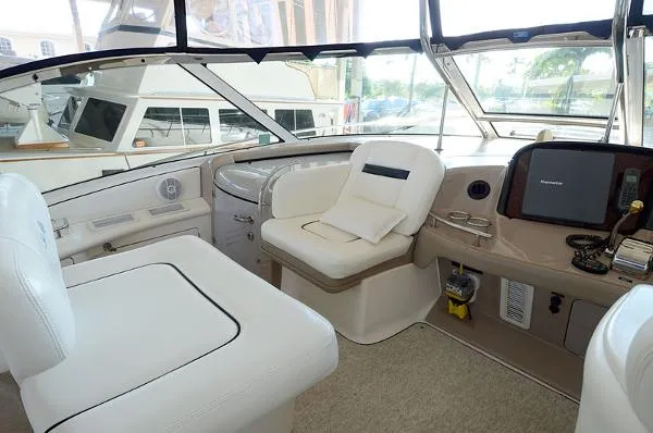 Slide: The Image of Sea Ray Sundancer 2004 - 4