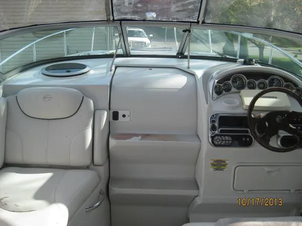 Slide: The Image of Crownline Boats 250 CR Express 2005 - 4