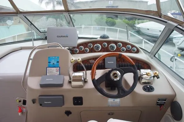 Slide: The Image of Sea Ray 34 Sundancer - Freshwater Boat 2003 - 4