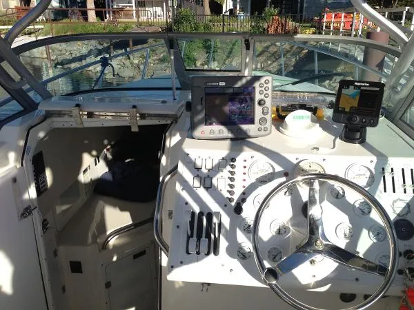 Slide: The Image of Fountain 32 Sportfish Cruiser IO 1997 - 6