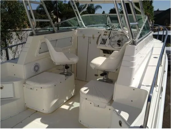 Slide: The Image of Fountain 32 Sportfish Cruiser IO 1997 - 8