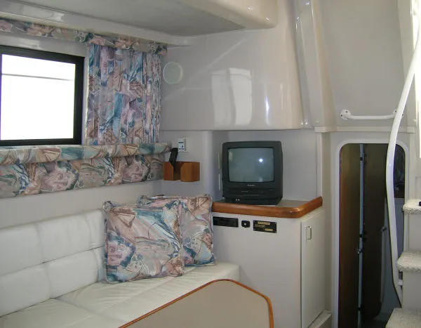 Slide: The Image of Mainship 34 Motor Yacht 1996 - 10