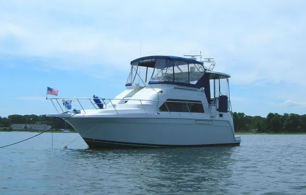 Slide: The Image of Mainship 34 Motor Yacht 1996 - 2