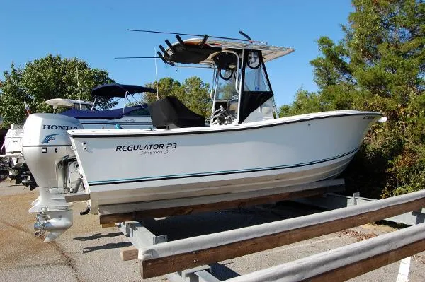 Slide: The Image of Regulator Marine 23 w/ 4-Strokes 1995 - 0
