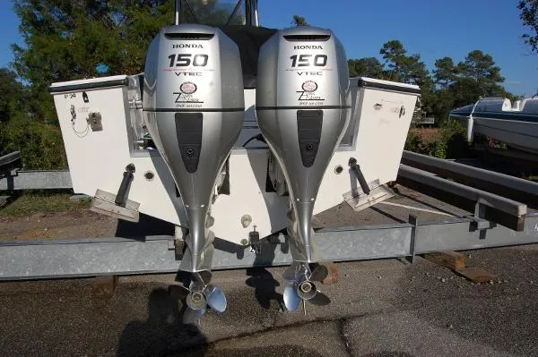 Slide: The Image of Regulator Marine 23 w/ 4-Strokes 1995 - 10