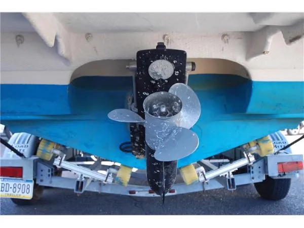 Slide: The Image of Rinker 232CC 2004 - 4