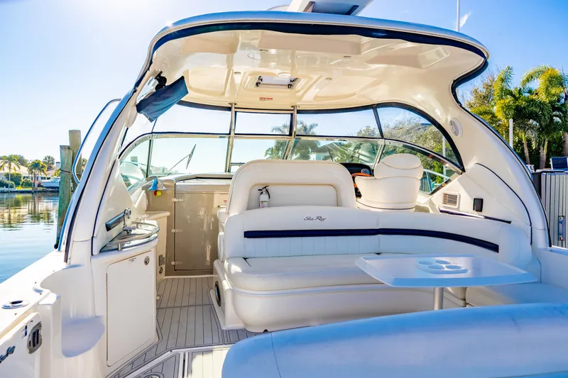 Slide: The Image of Sea Ray 44 Sundancer 2007 - 22