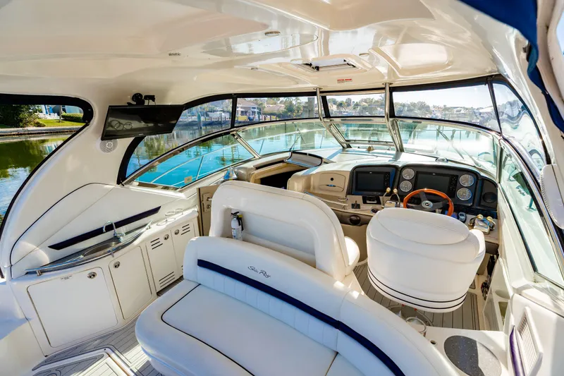 Slide: The Image of Sea Ray 44 Sundancer 2007 - 39