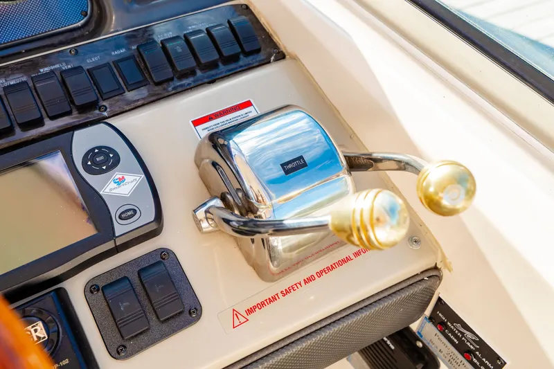 Slide: The Image of Sea Ray 44 Sundancer 2007 - 47