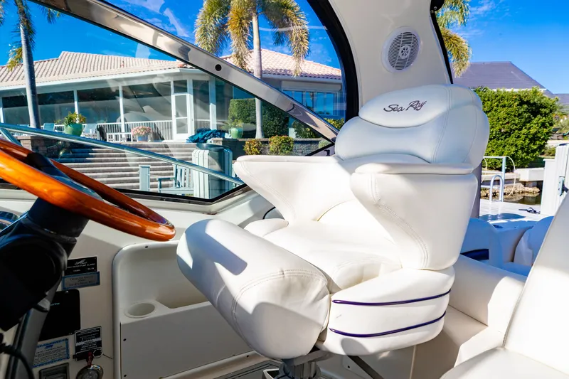 Slide: The Image of Sea Ray 44 Sundancer 2007 - 51