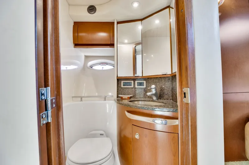 Slide: The Image of Sea Ray 44 Sundancer 2007 - 68