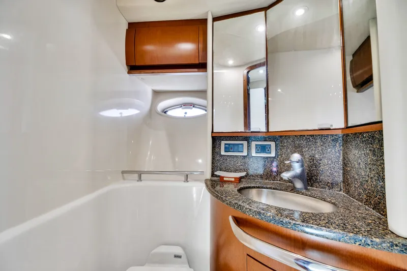 Slide: The Image of Sea Ray 44 Sundancer 2007 - 69