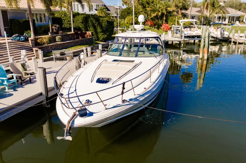 Slide: The Image of Sea Ray 44 Sundancer 2007 - 8