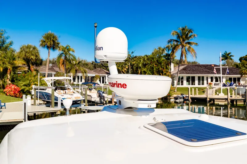 Slide: The Image of Sea Ray 44 Sundancer 2007 - 89