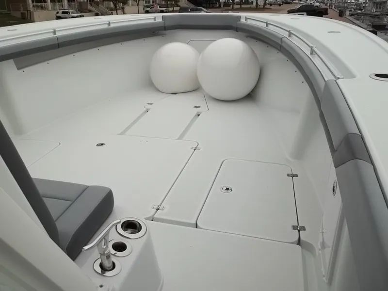 Slide: The Image of Interior view of a 2018 Yellowfin 39 Offshore boat. - 15
