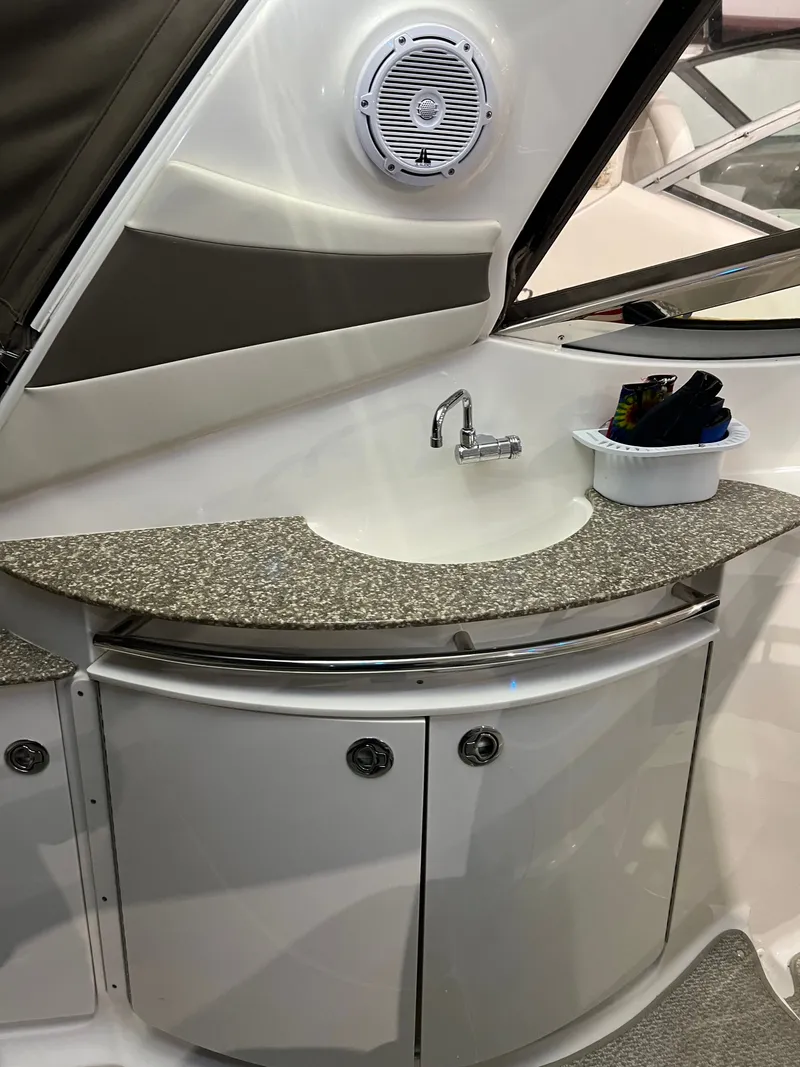 Slide: The Image of Cockpit wet bar - 15