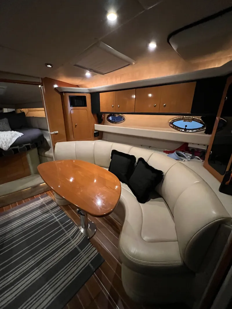 Slide: The Image of Salon/Dinette - 21