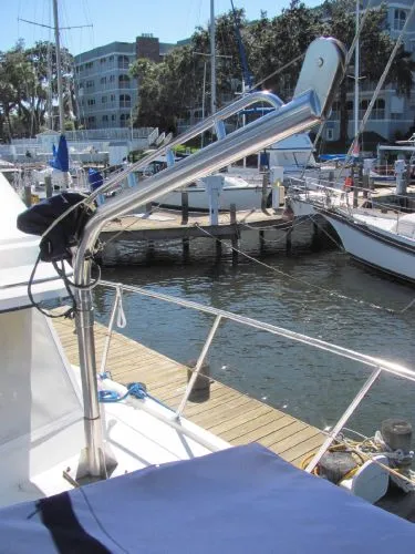 Slide: The Image of Symbol 48 Cockpit Motor Yacht 1989 - 4