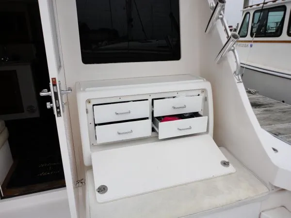 Slide: The Image of Cabo Flybridge Sedan 2004 - 5