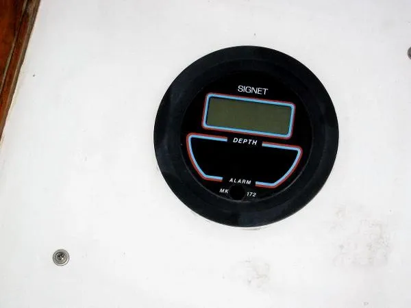 Slide: The Image of Catalina Shoal Draft Wing Keel 1987 - 5