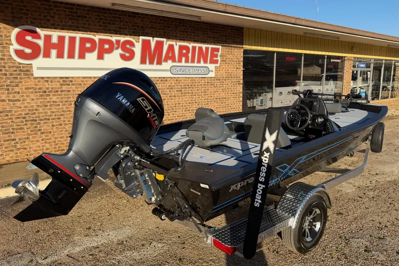 Slide: The Image of 2026 Xpress H18 boat with Yamaha engine at Shipp's Marine dealership. - 3
