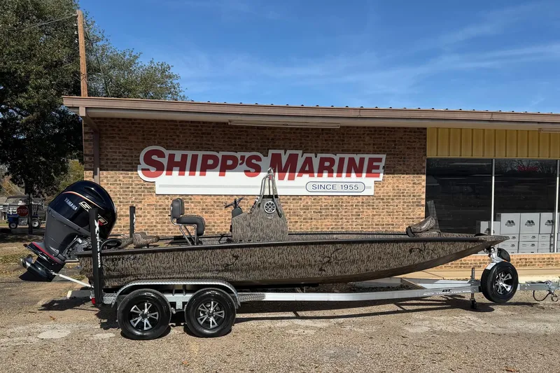 The Image of 2026 Xpress H210B Bay boat on trailer at Shipp's Marine dealership. - 1