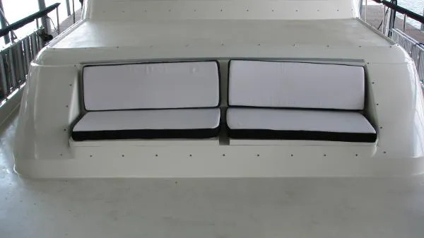 Slide: The Image of Hatteras 61 Motor Yacht 1982 - 11