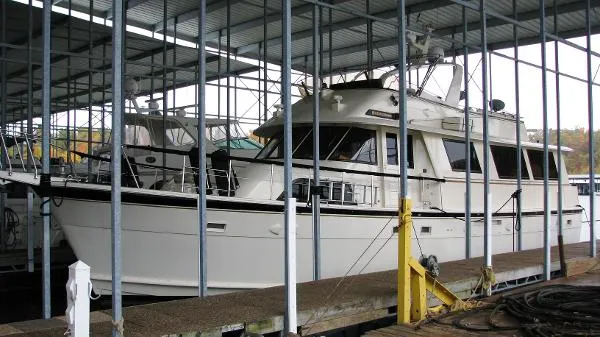 Slide: The Image of Hatteras 61 Motor Yacht 1982 - 7