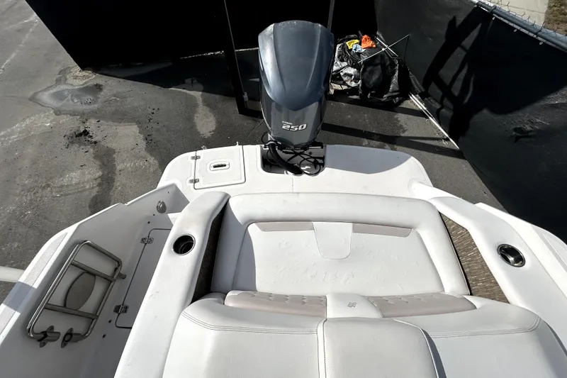 Slide: The Image of 2018 Four Winns HD240 boat with Yamaha 250 engine, rear seating view. - 31
